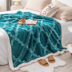 Diamond plaid flannel jacquard blanket coral velvet air conditioning blanket Lamb velvet sofa cover blanket thickened leisure blanket wholesale